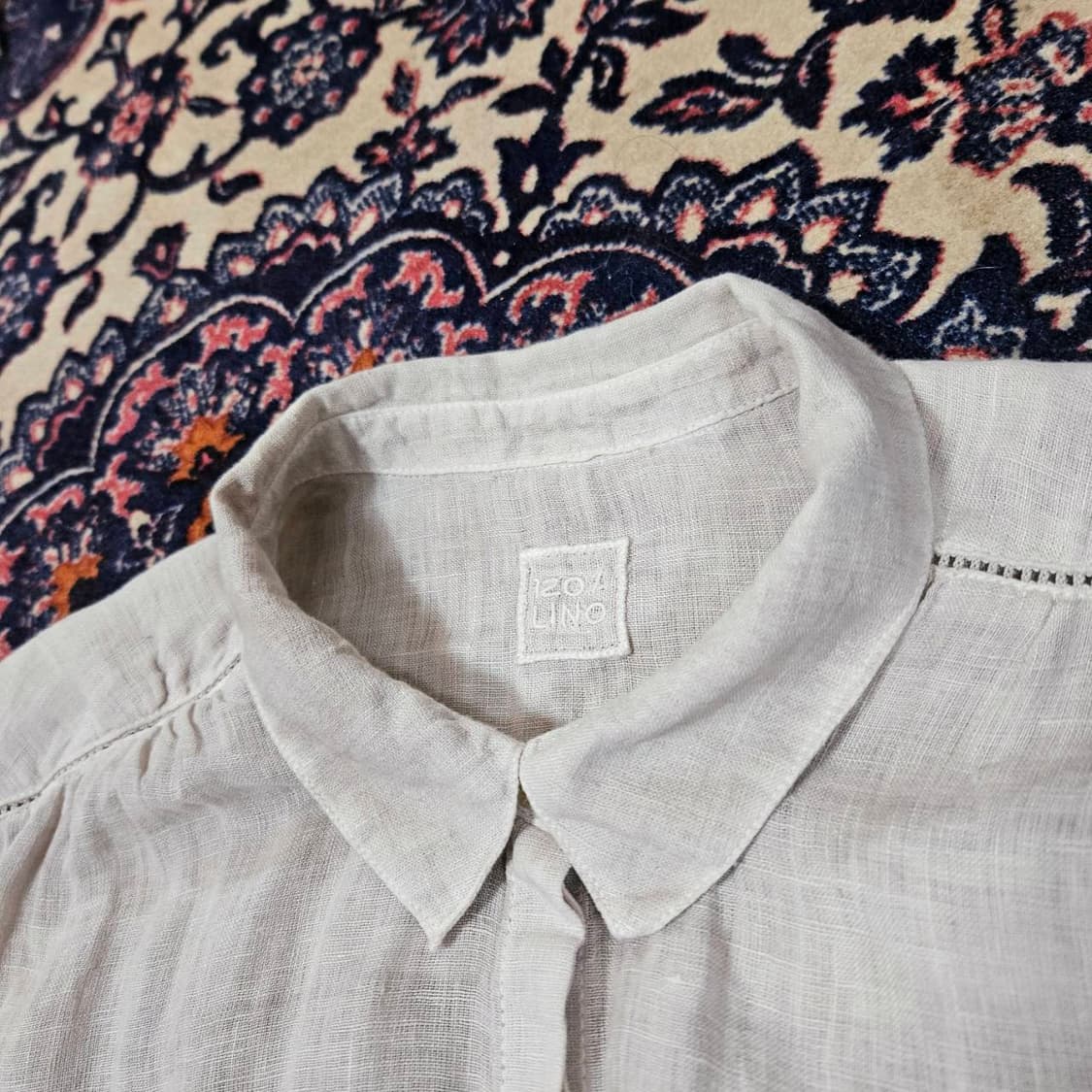 120%리노(120% Lino) in Italy
셔링디테일셔링 블라우스 상품이미지4