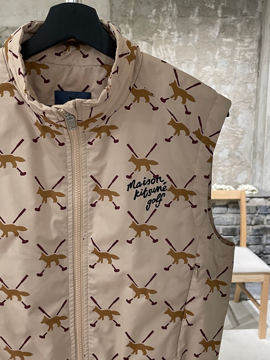 메종 키츠네 골프 베이지 폭스 패턴 폴리에스텔 베스트 상품이미지3