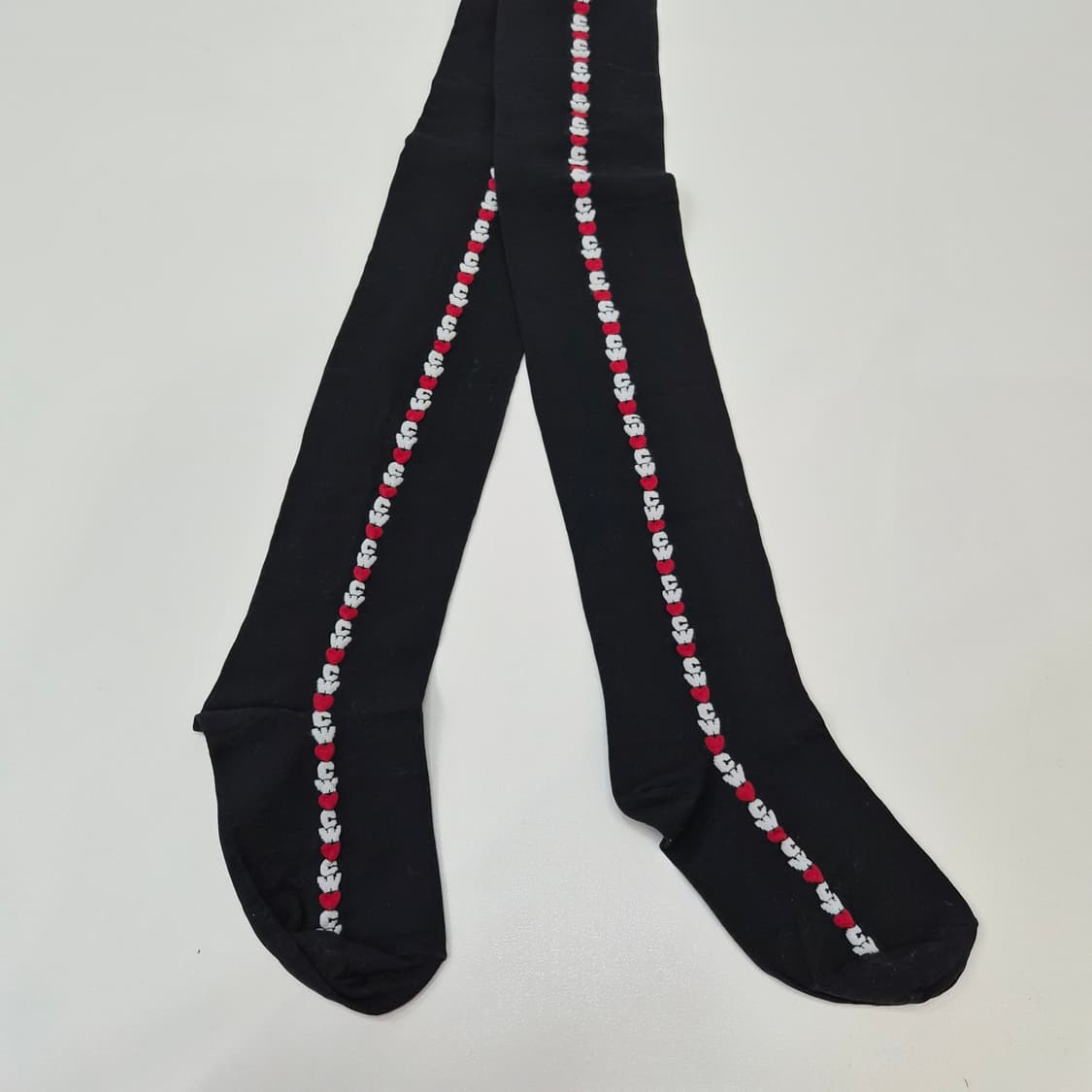 하트 레터링 세로줄 자수 블랙 타이즈 팬티스타킹 상품이미지5