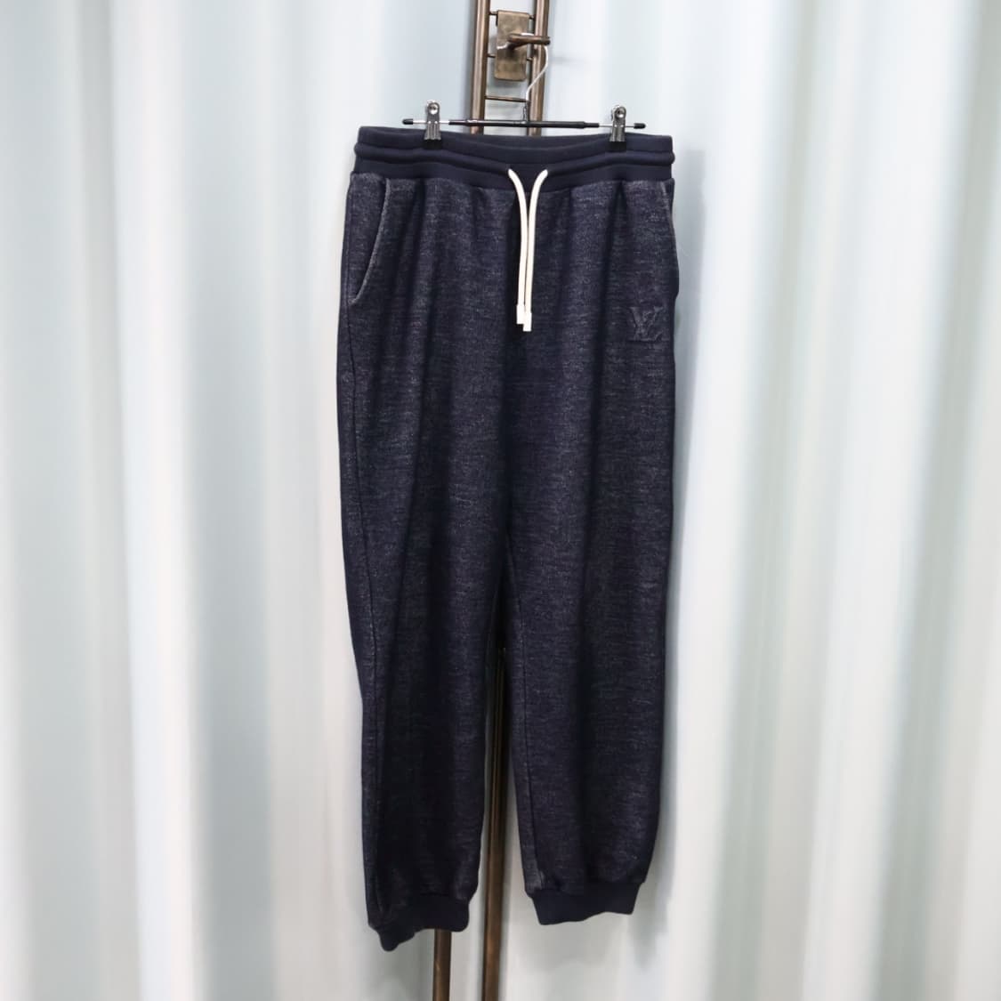 루이비통 모노그램 포켓 하이브리드 스웨트 팬츠 M 상품이미지3