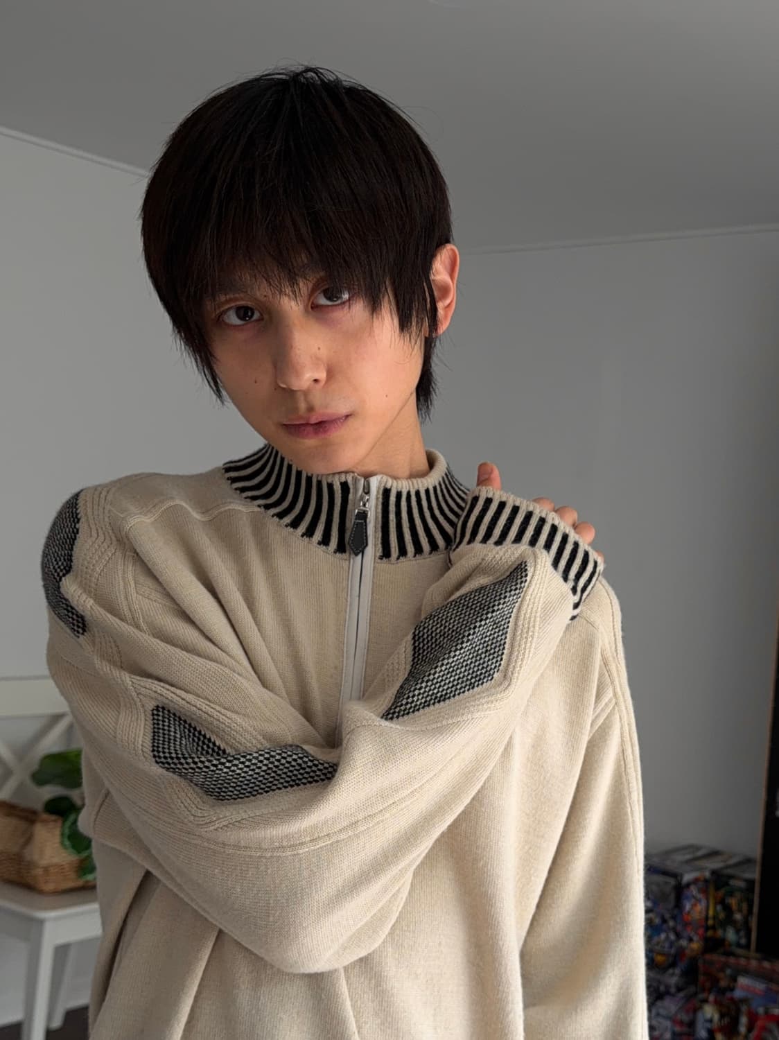 Gellaneurope 콘트라스트 하프 집업 니트 상품이미지1