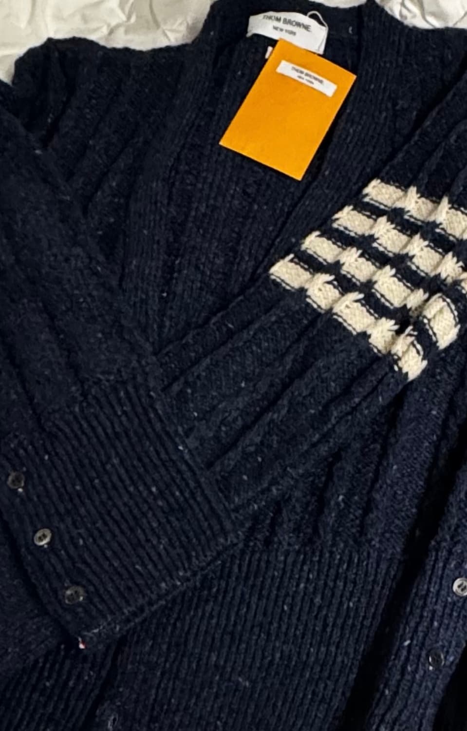 톰브라운 가디건 3사이느 상품이미지2