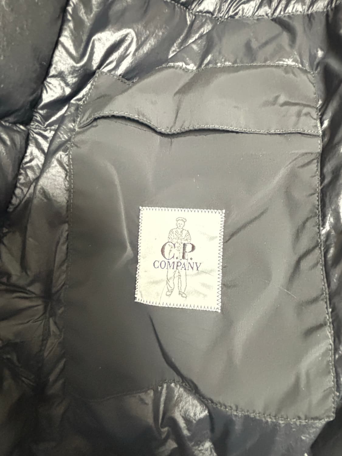 Cp컴퍼니 패딩 상품이미지3