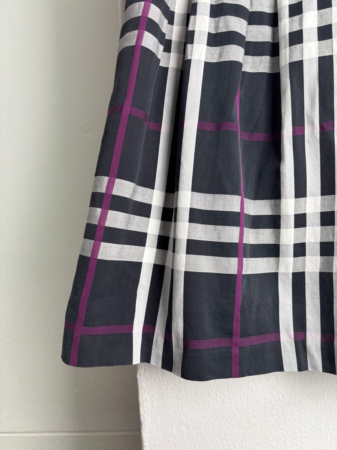 Burberry 00’s Navy Nova Check Skirt 상품이미지6