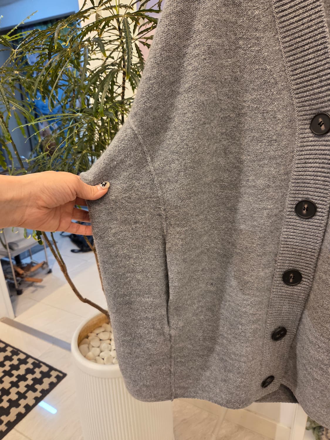 COS 코스 울100 벌룬소매 오버핏 가디건 상품이미지5