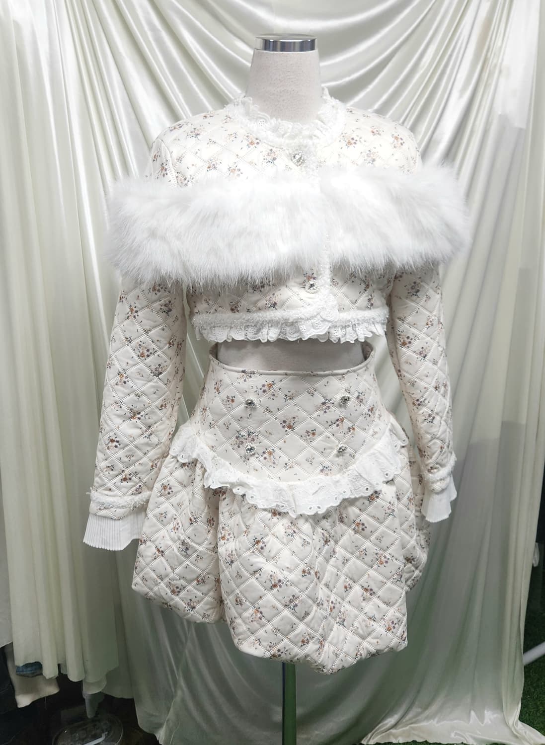 “아이보리 퀼팅 셋업🤍 퍼트리밍 러블리 투피스(존예핏)” 상품이미지1