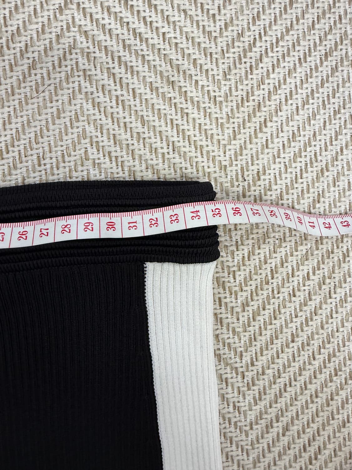 정품) 마이클코어스 블랙 화이트 배색 니트 스커트 S 상품이미지9