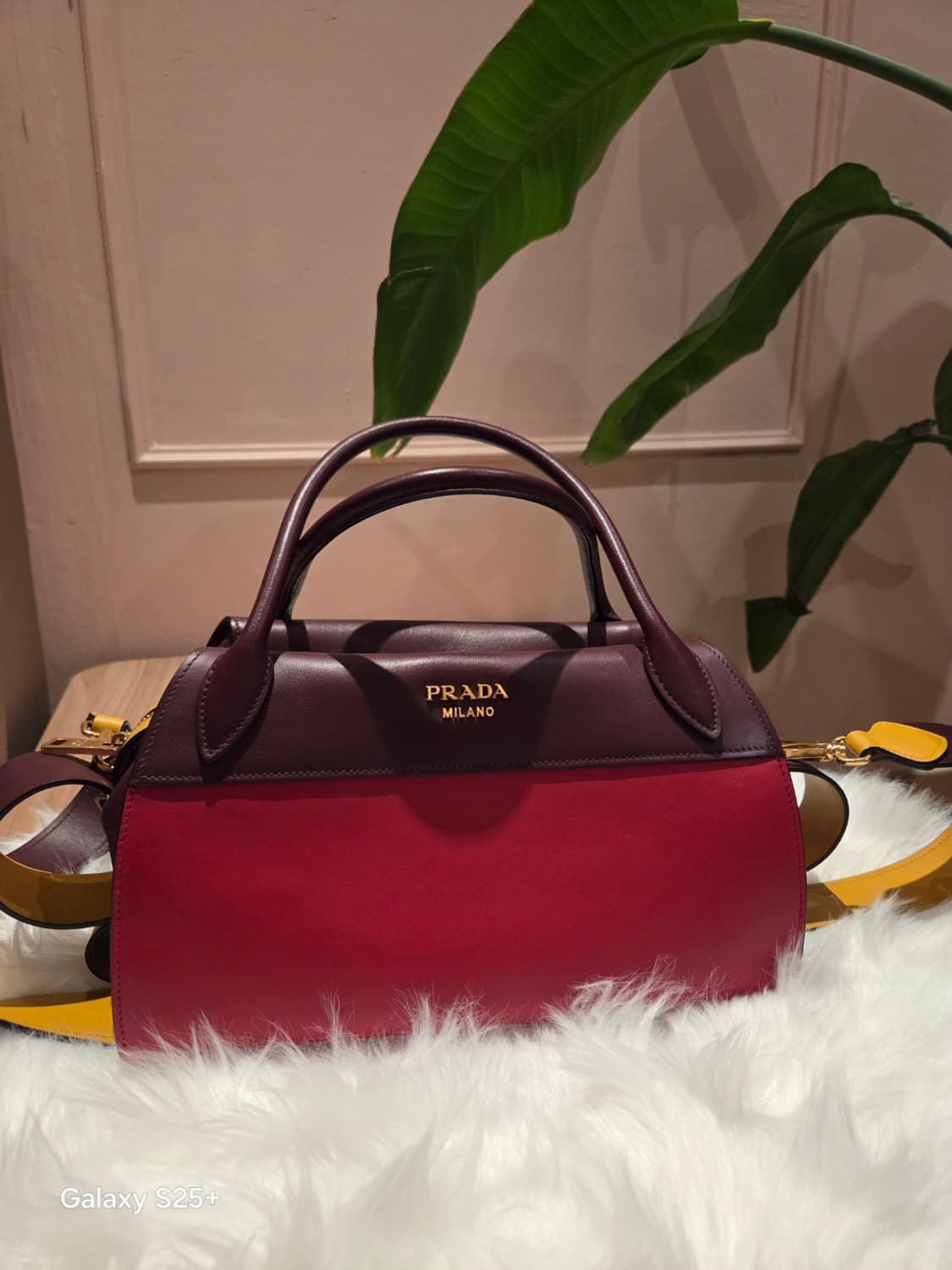 프라다 투톤 가방 숄더 스트랩 포함 (볼링백) 상품이미지4