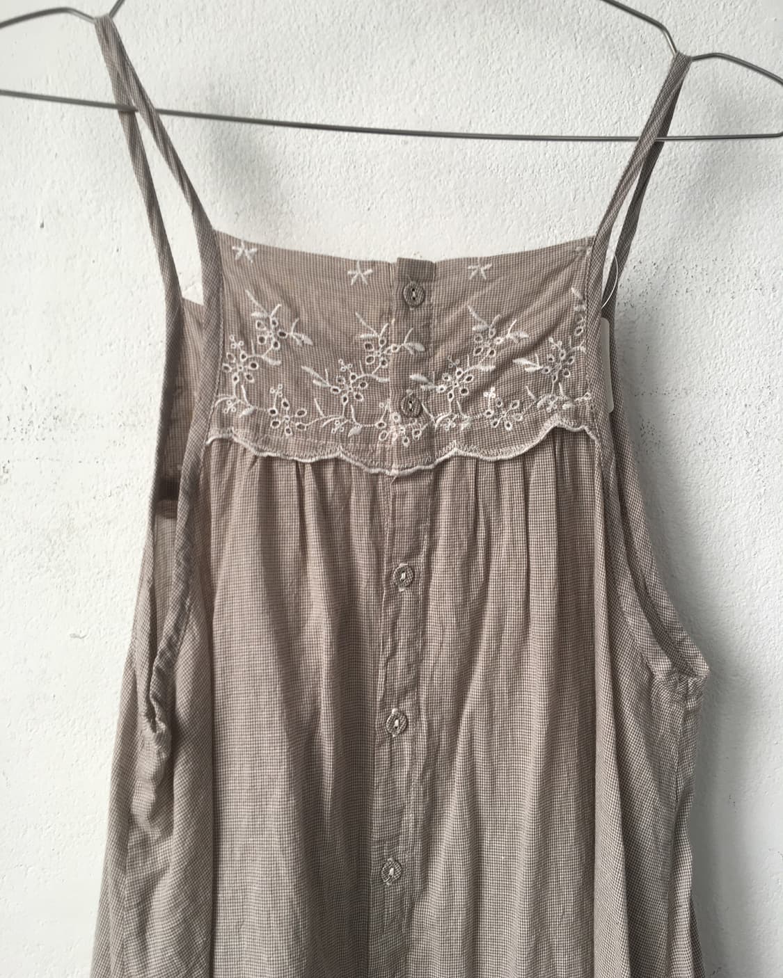 Reversible embroidery point sleeveless 상품이미지5