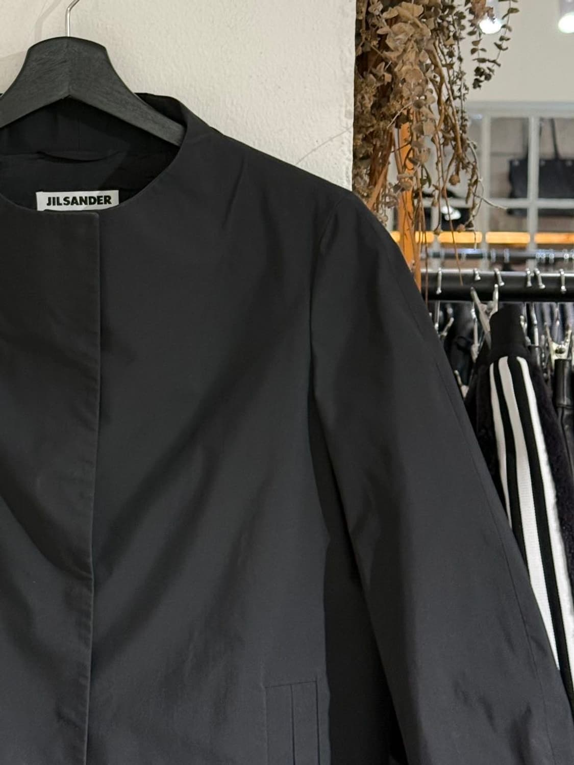 질샌더 블랙 노카라 7부 폴리 자켓 상품이미지3