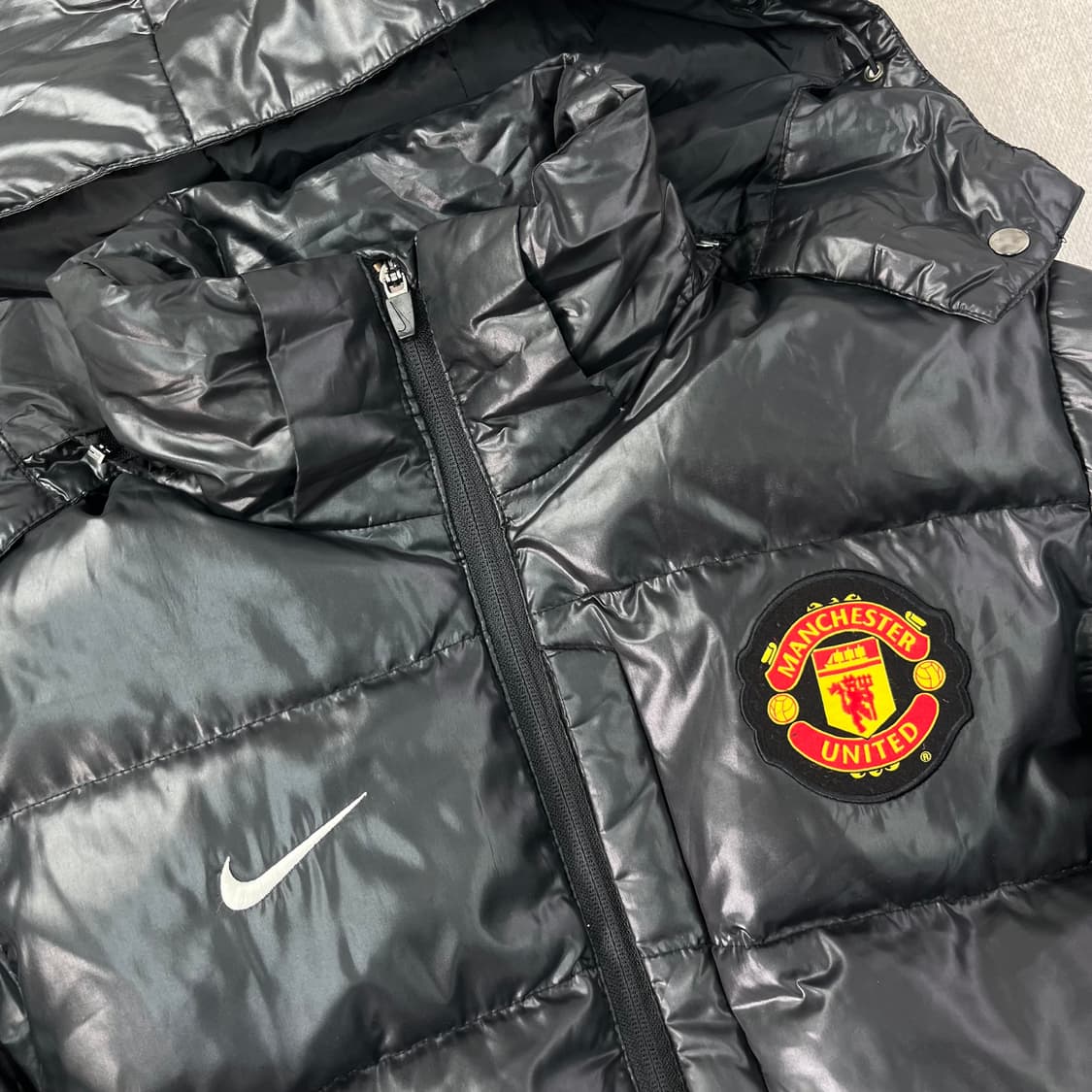 95 나이키 맨유 유광 구스 패딩 상품이미지2