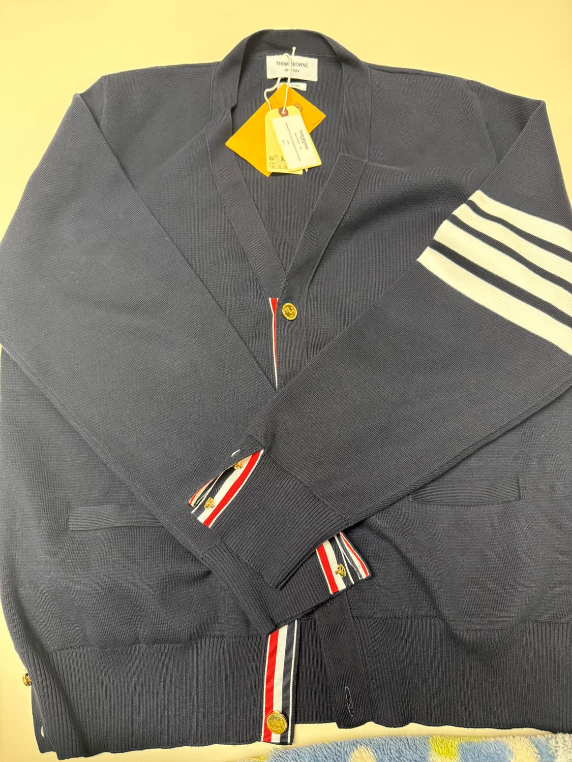 톰브라운 24fw 밀라노스티치 가디건 네이비 5 상품이미지1