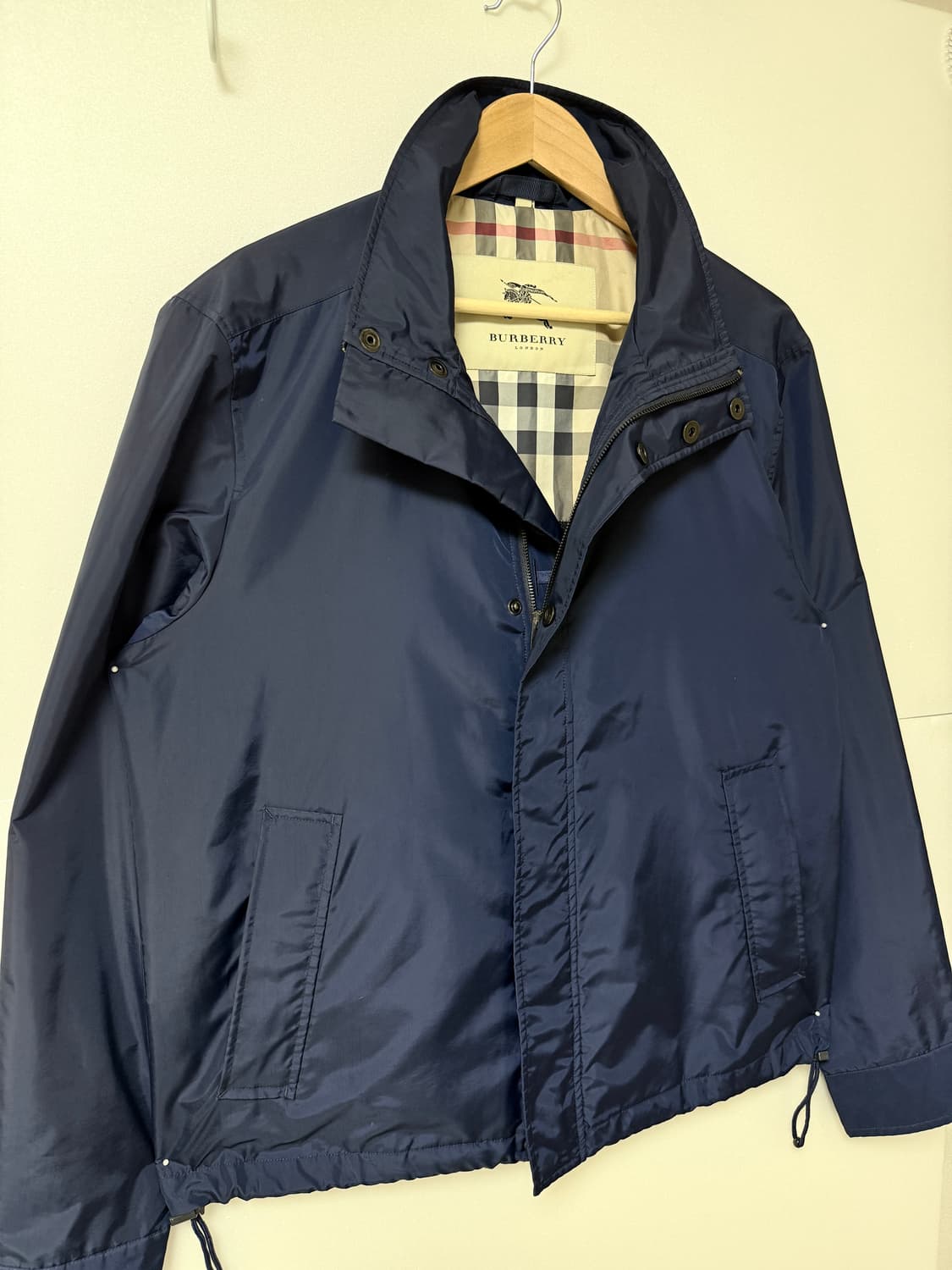 💙 버버리 런던 바람막이 자켓 L / 네이비 노바체크 집업 자켓 상품이미지3