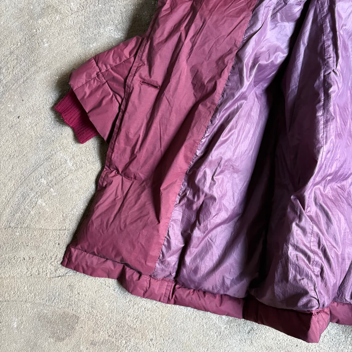 비비안 웨스트우드 레드라벨 버건디 비대칭 푸퍼 다운 코트 상품이미지9