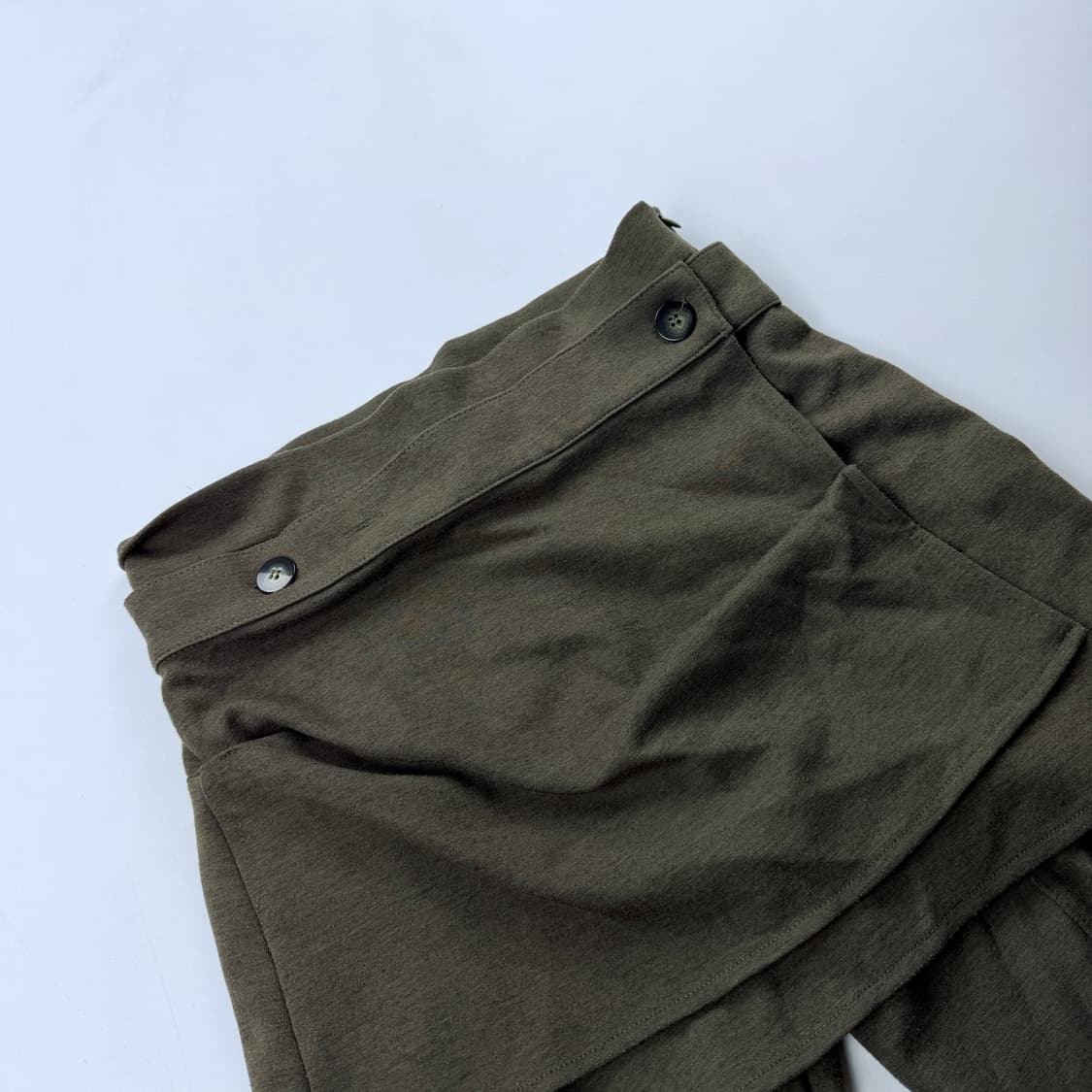 오호스 (ojos) 카키 랩 스커트 턱 팬츠 카키 상품이미지3