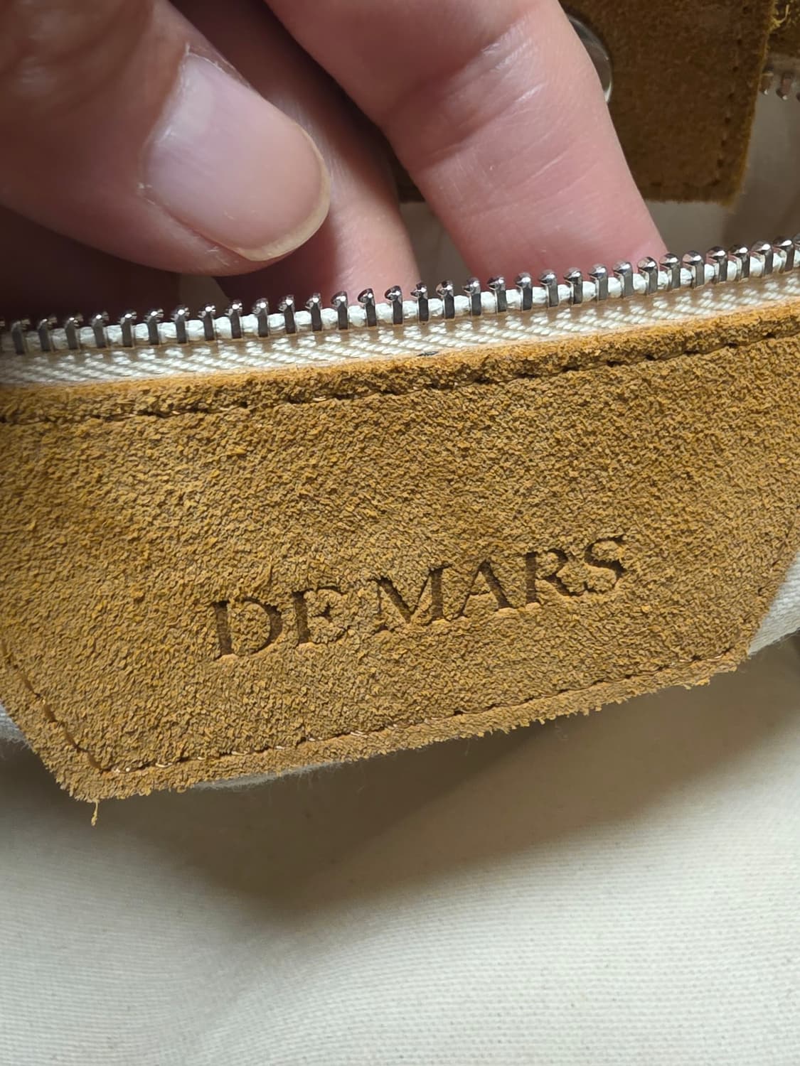디마스(DEMARS)스웨이드백 상품이미지6