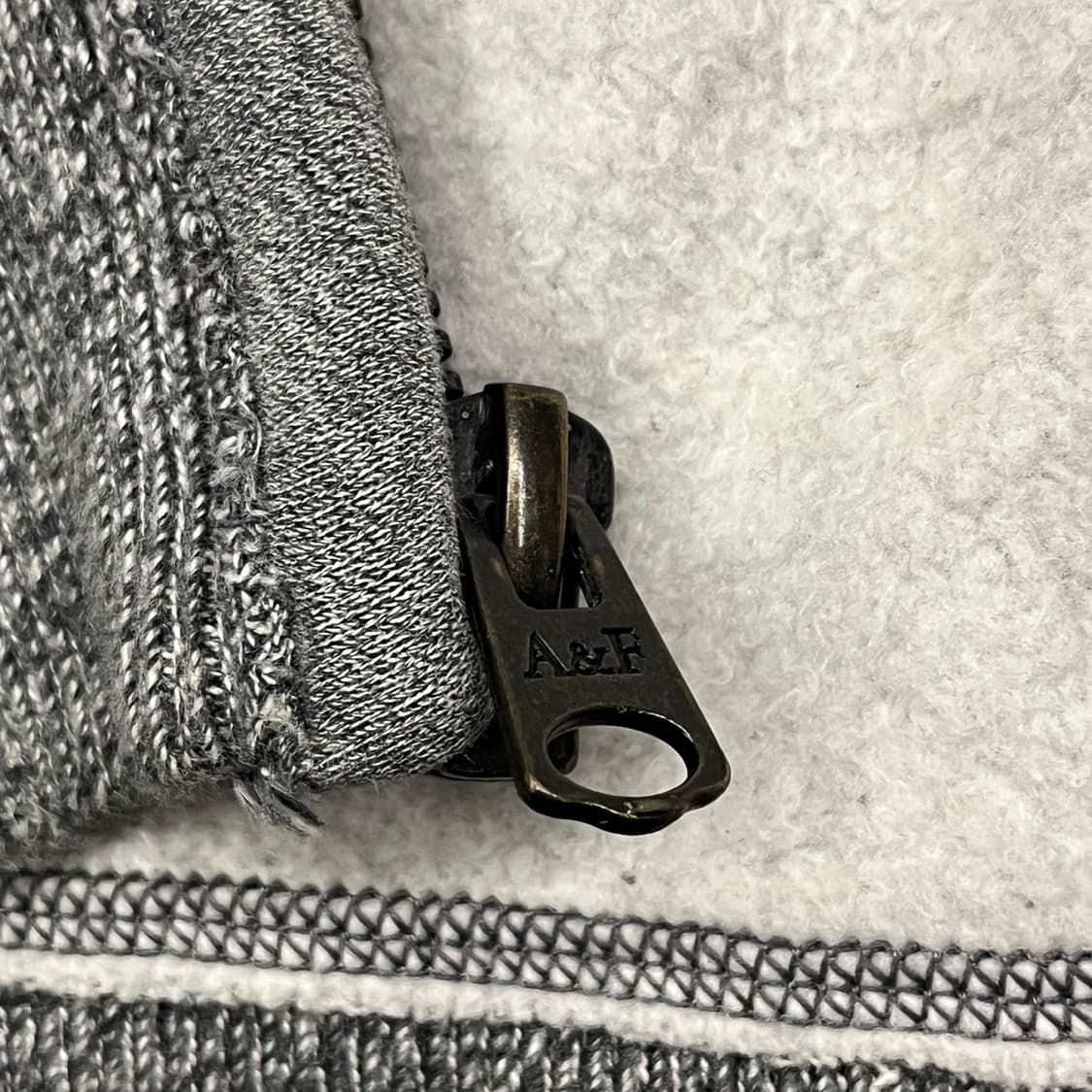 아베크롬비 그레이 카키 후드집업 상품이미지7