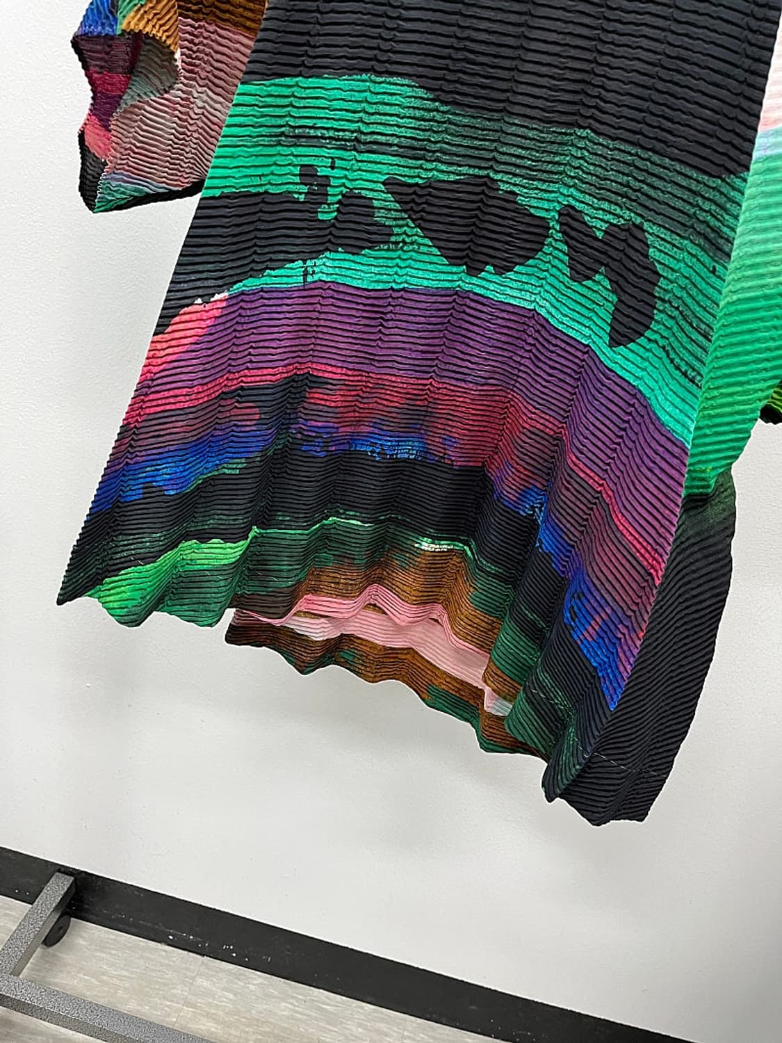 여) 이세이미야케 멀티컬러 반팔 상품이미지3