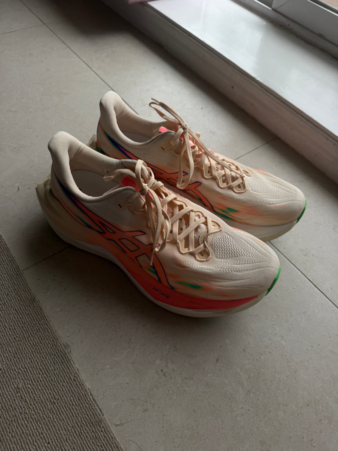 아식스 슈퍼블라스트3 러닝화 290mm 상품이미지2