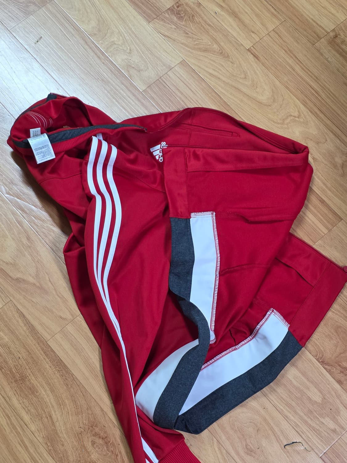 아디다스 맨유 레드 앤썸 져지 상품이미지4