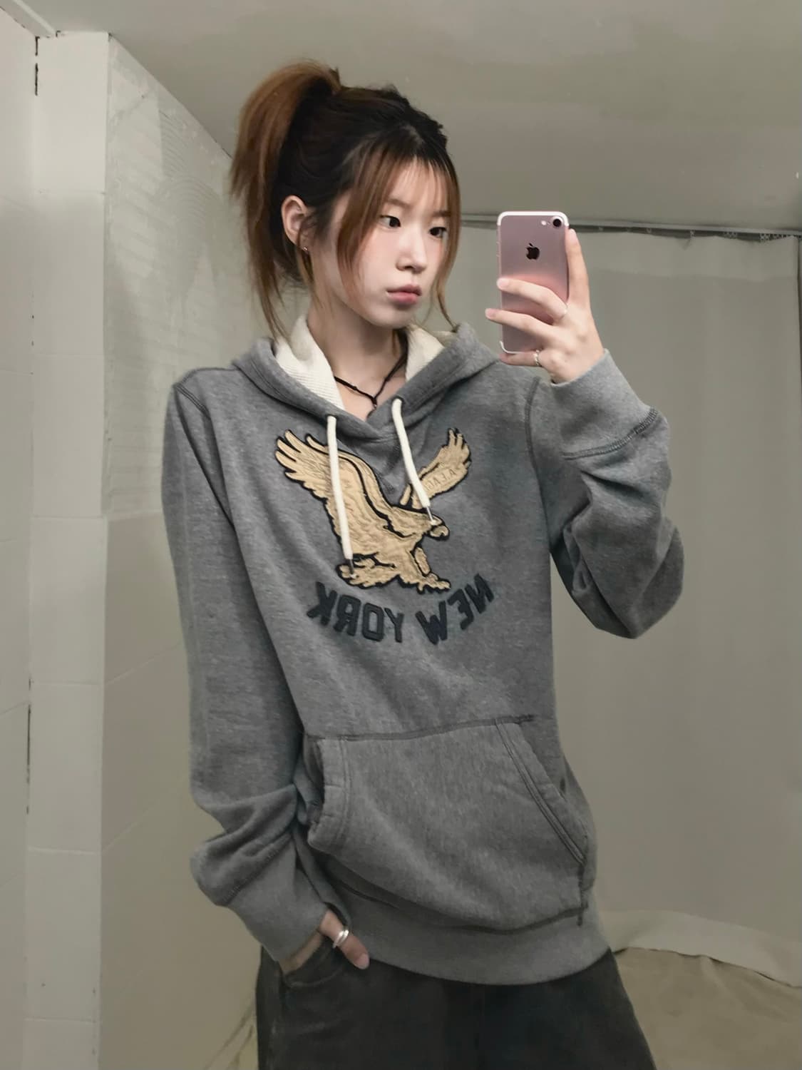 아메리칸 이글 그레이 아플리케 기모 후드티 상품이미지1