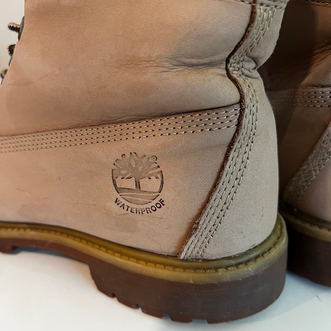 팀버랜드 6인치 프리미엄 워터프루프 와이드 핏 부츠 오프 화이트 누벅' 상품이미지4