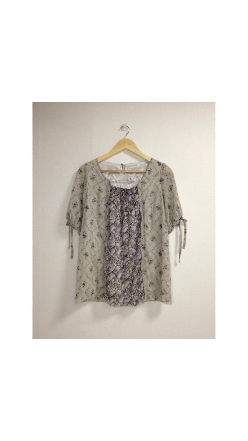 빈티지 플라워 셔링 블라우스 상품이미지1