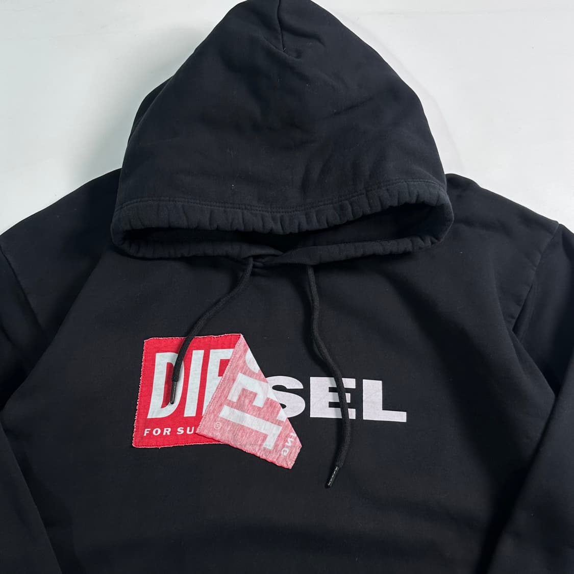 디젤 로고 블랙 후드티 상품이미지2