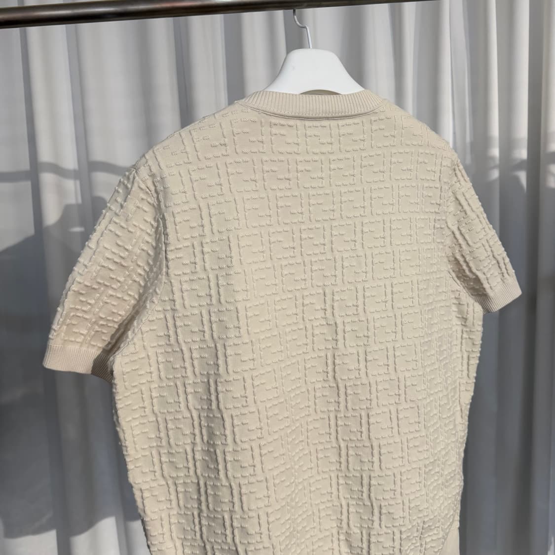 A+ / 56 펜디 26SS FF 샐러리아 올오버 크루넥 반팔 니트 상품이미지2