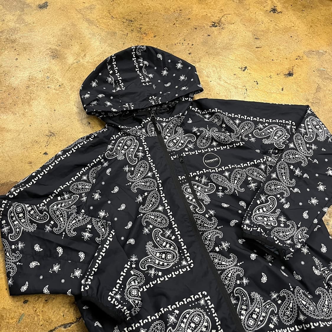 [정품/XL] 커버낫 페이즐리 후드 바람막이 블랙 b8 상품이미지1