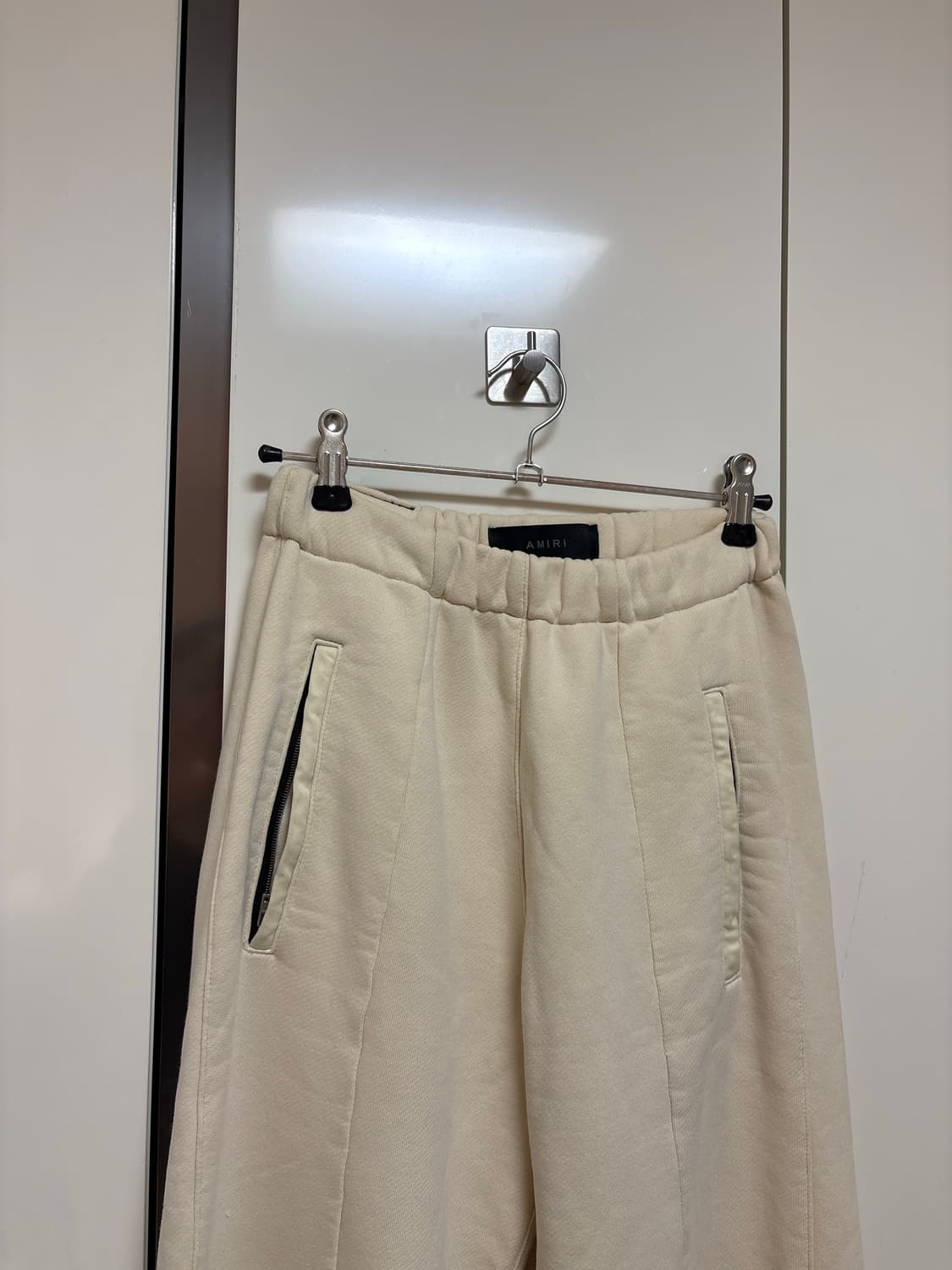 아미리 amiri 오프화이트 부츠컷 플레어 스웻팬츠 상품이미지9