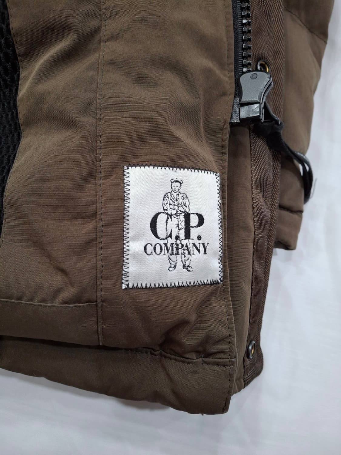 CP컴퍼니 고글 패딩 상품이미지6