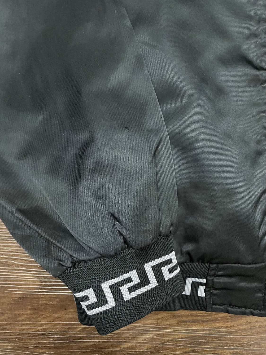 베르사체 진스 꾸뛰르 메두사 헤드 바시티 봄버 자켓 블랙 상품이미지6