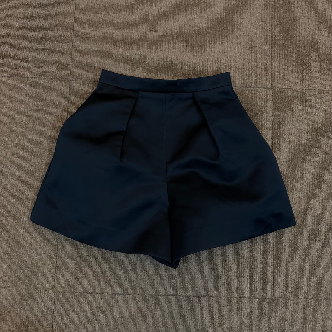 CARVEN 까르벵 하이웨이스트 플레어 쇼츠 36 상품이미지1