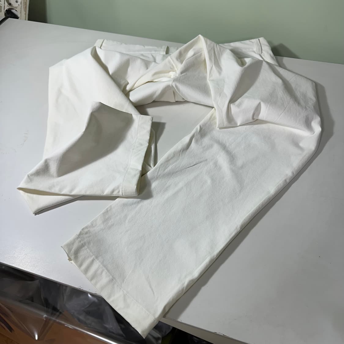 84 M-L 와이드앵글 크림화이트 레귤러핏 나일론 골프팬츠 상품이미지7