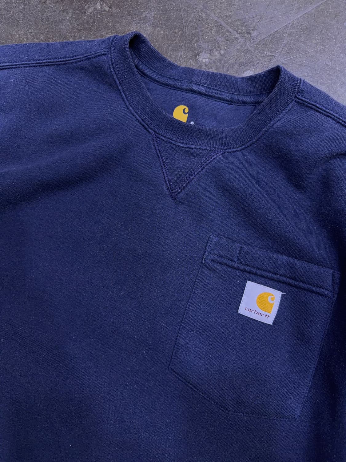 칼하트 포켓 맨투맨 스웻셔츠 약기모 네이비 오리지널핏 S 상품이미지3