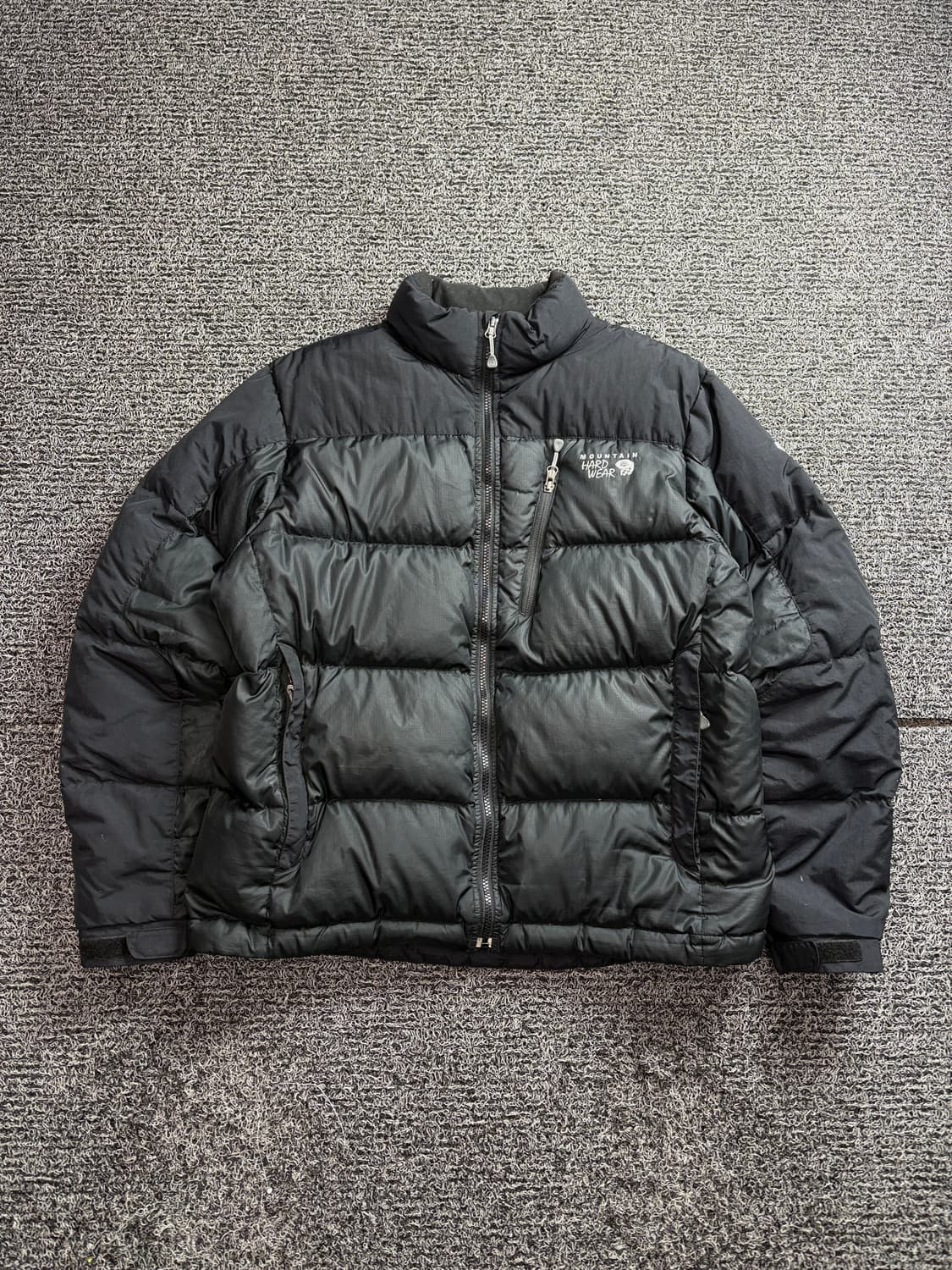 마운틴 하드웨어 USA 프로쉴드 메탈 구스다운 점퍼 2610 상품이미지2