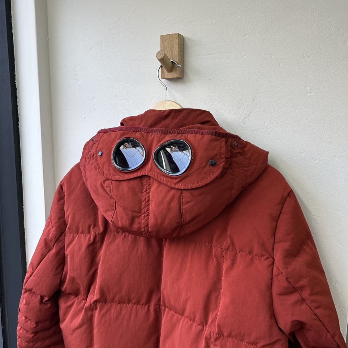 15941 - C.P 컴퍼니 덕다운 고글 패딩 상품이미지7