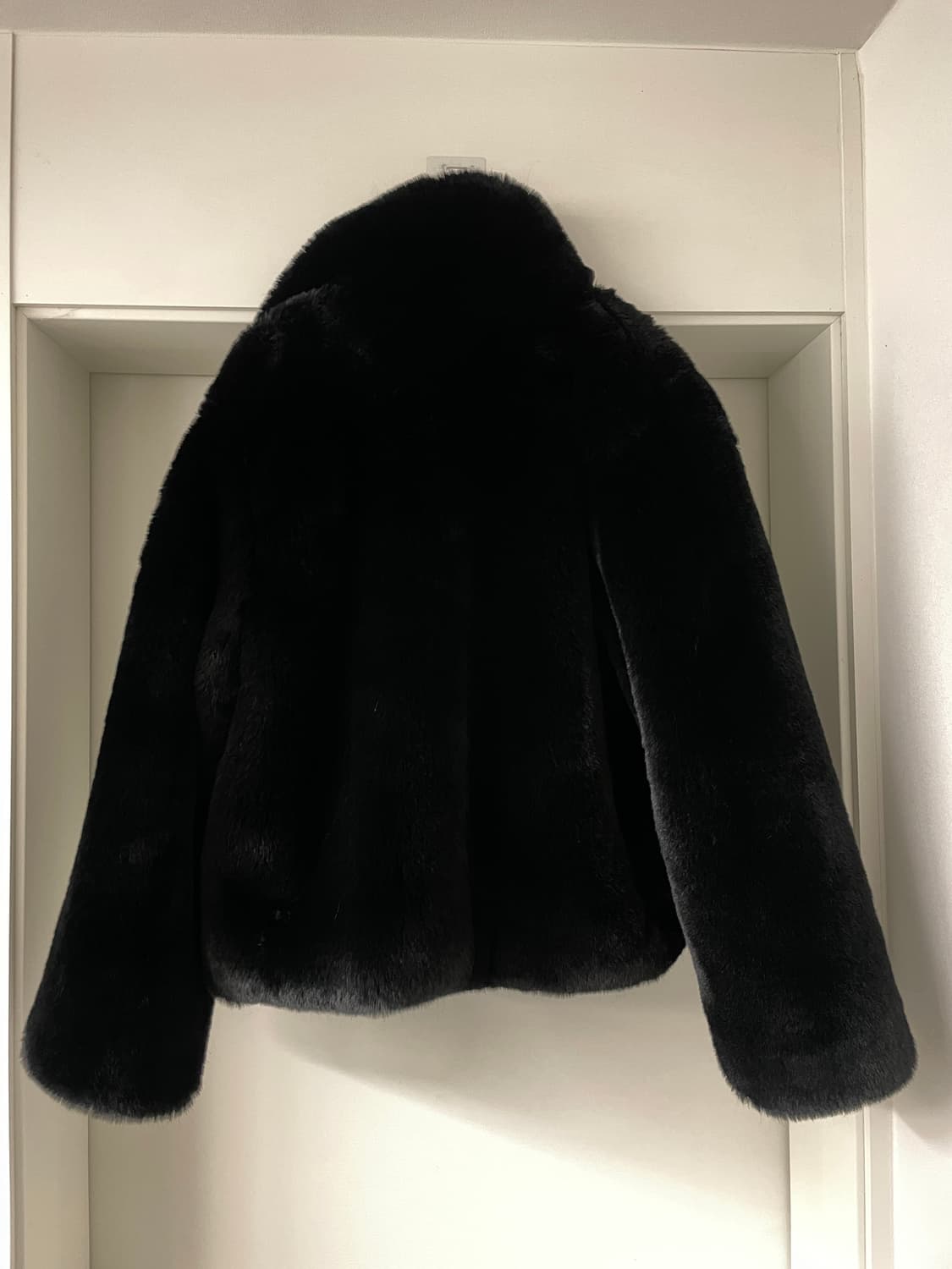 MORE THAN DOPE 페이크퍼코트 상품이미지4