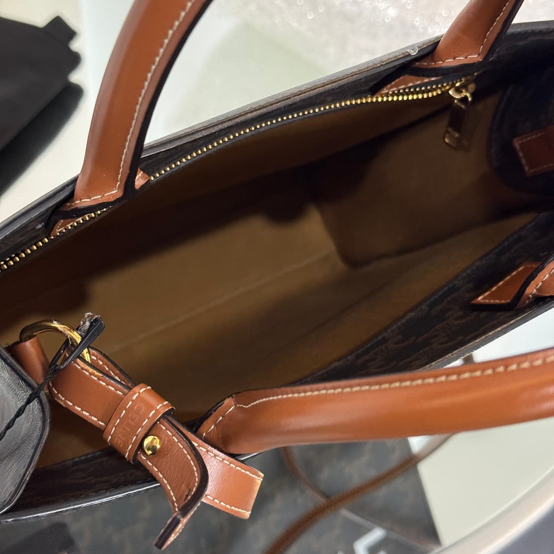 [정품] 셀린느 카바스백 스몰  상품이미지6