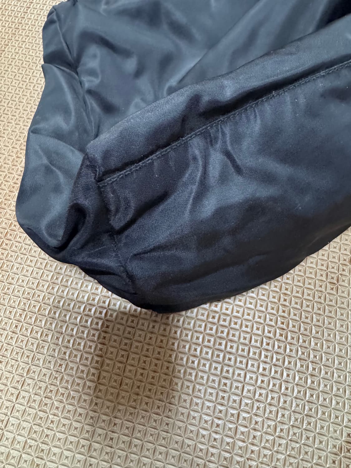 프라다 포코노 나일론 토트백 상품이미지4