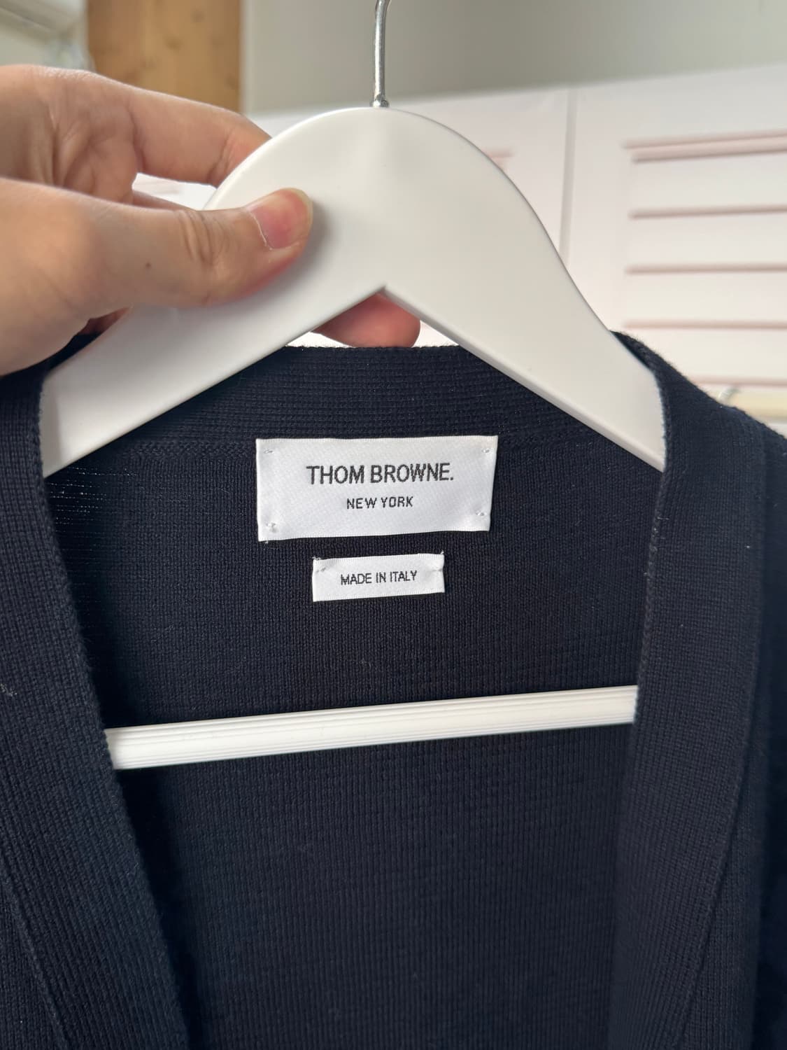 톰브라운 암밴드 밀라노스티치 가디건 상품이미지5