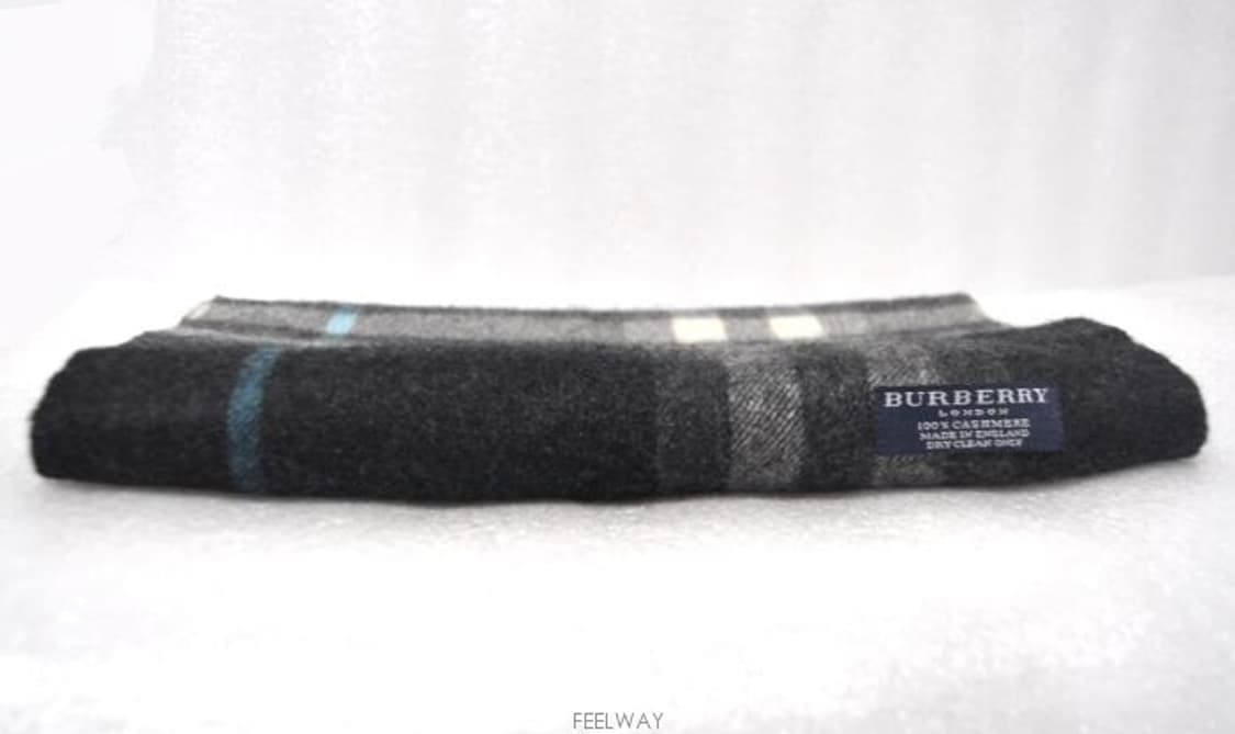 버버리 캐시미어머플러(캐시미어100%)정품 상품이미지1