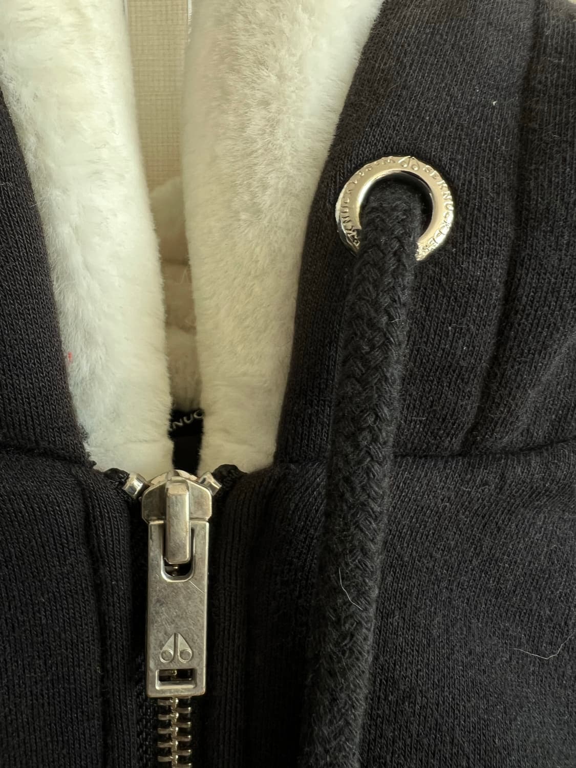 무스너클 버니스 웨터 상품이미지3