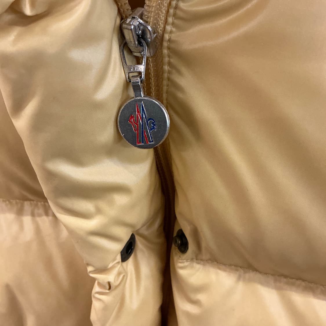 몽클레르 다운 자켓 상품이미지3