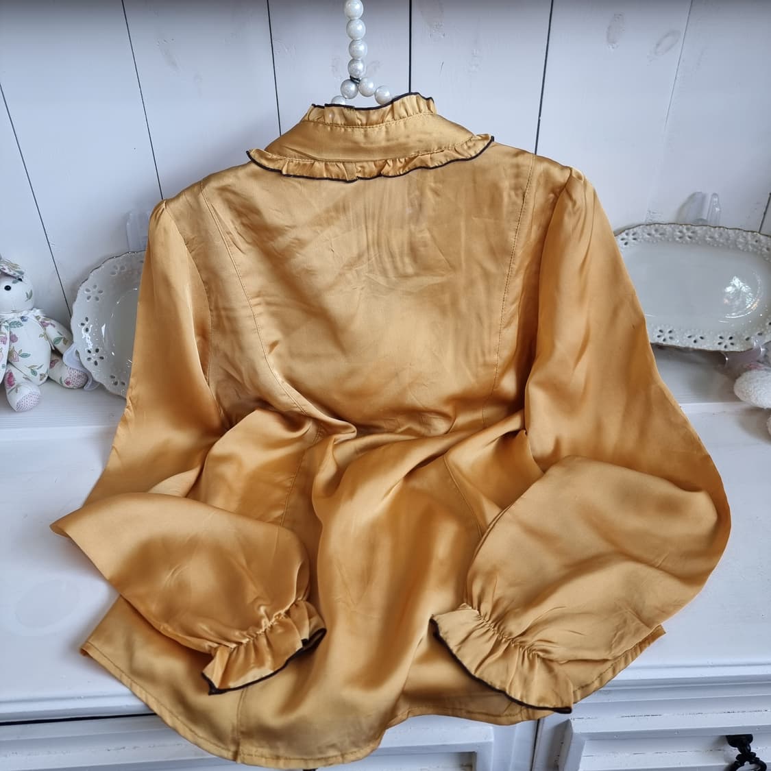 골드 사틴 리본 블라우스 상품이미지4