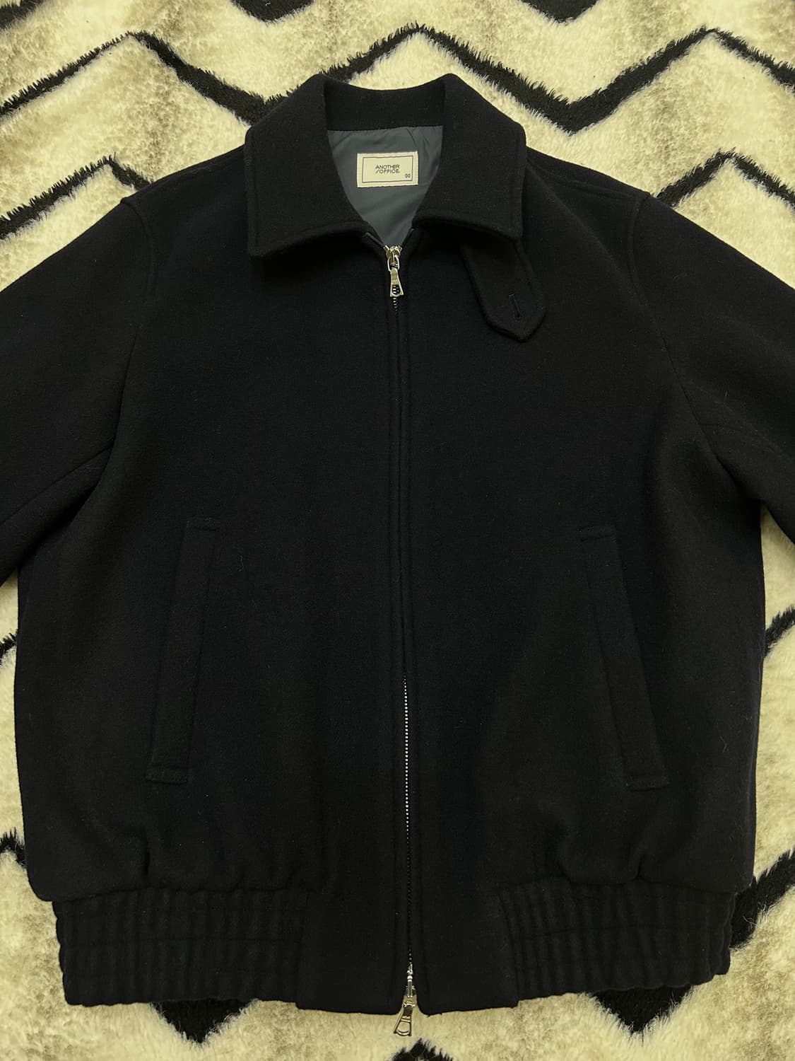 [00]어나더오피스 볼륨 모직 블루종/다크네이비 상품이미지4