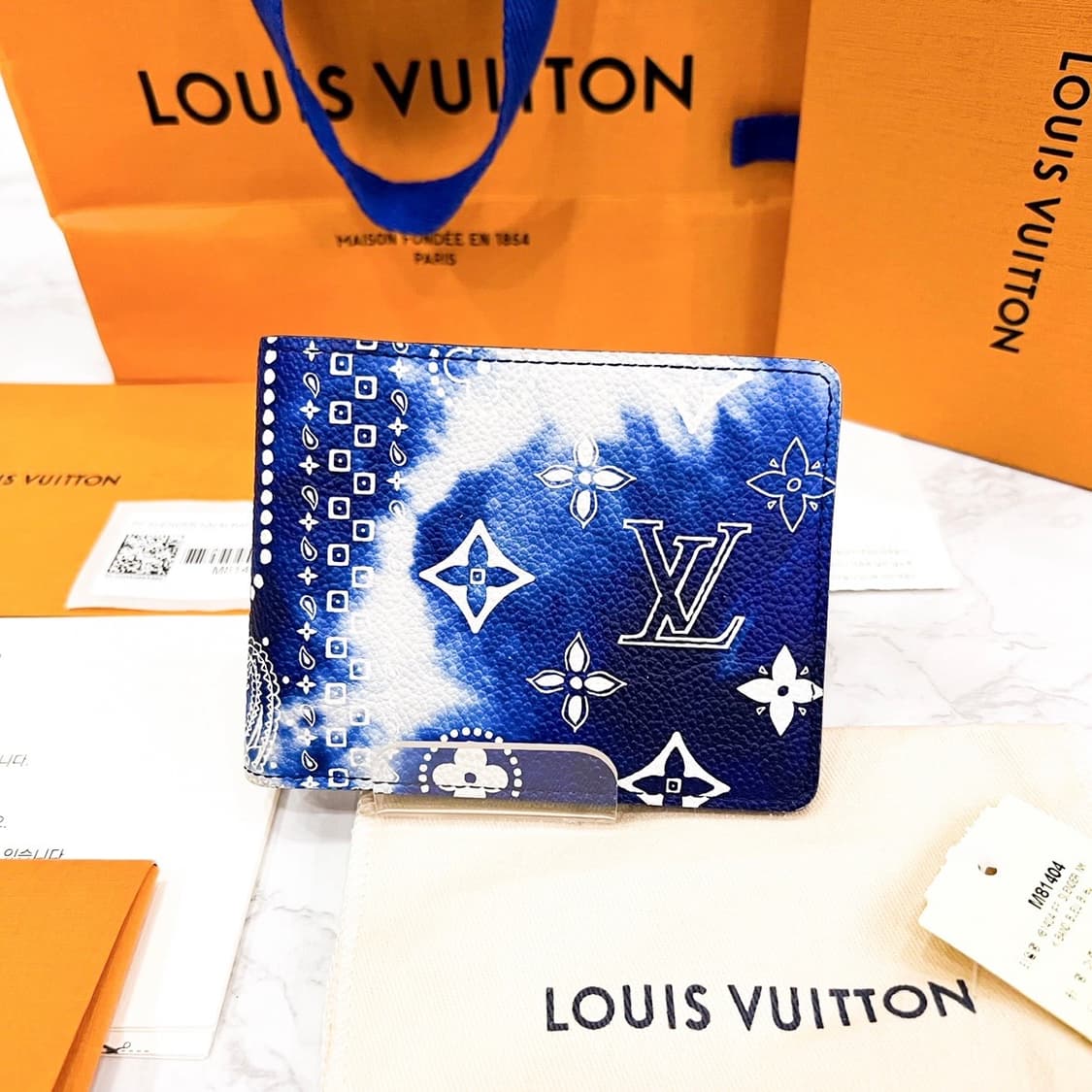 [한정판] 루이비통 반다나 반지갑 상품이미지1