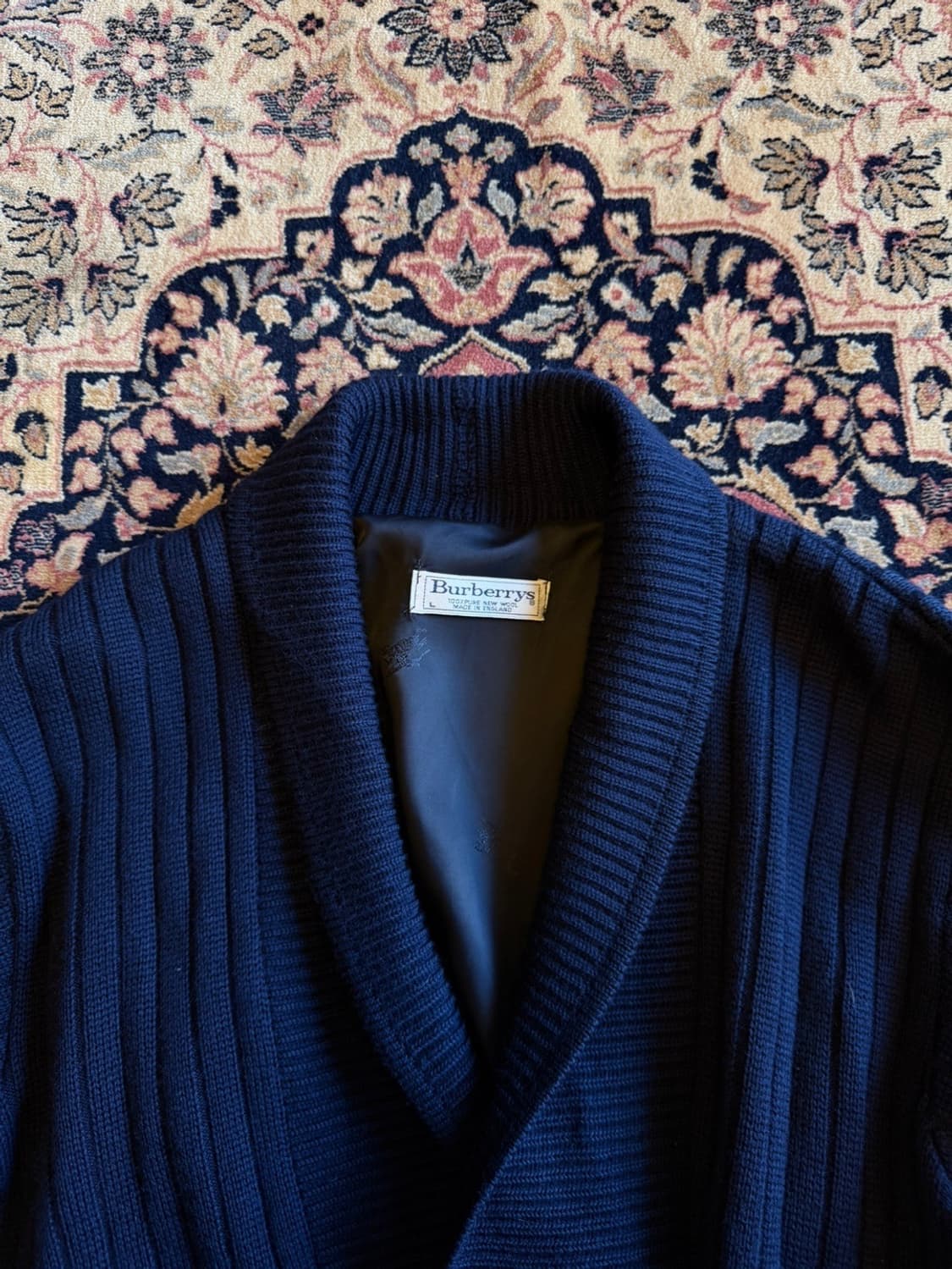 버버리 스코티쉬 숄칼라 가디건 105~110 상품이미지3