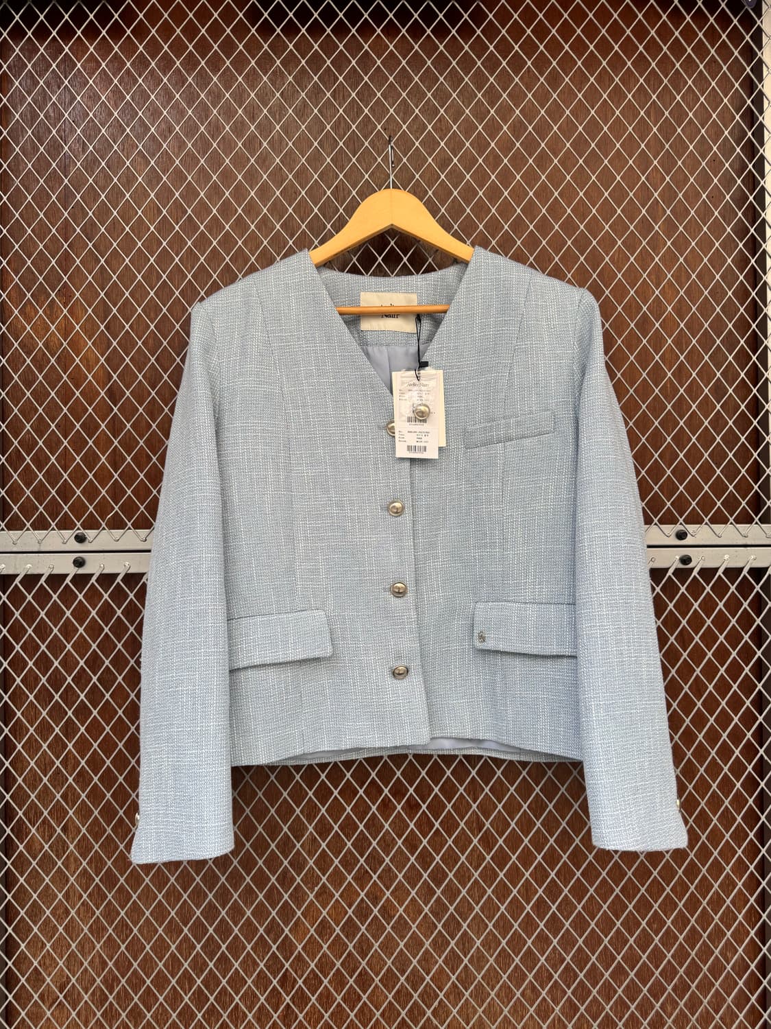 아뜰리에나인 브이넥 노카라 실버 버튼 트위드 자켓 블루 새상품 F 상품이미지8